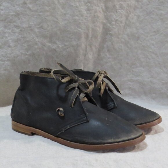 Beek Bunting Chukka Boot Bootie SIZE 7 Sanded Black Gray Leather - Picture 1 of 12